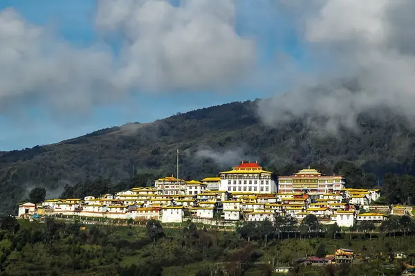 Echoes of the Eastern Himalayas